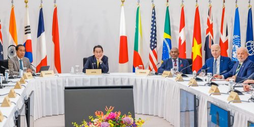 Imagem referente a G7 promete esforços para atingir cobertura universal de saúde no mundo