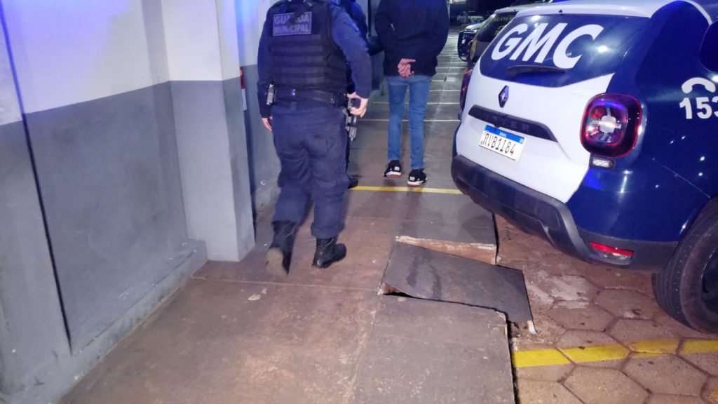 Homem é detido com maconha no Cascavel Velho