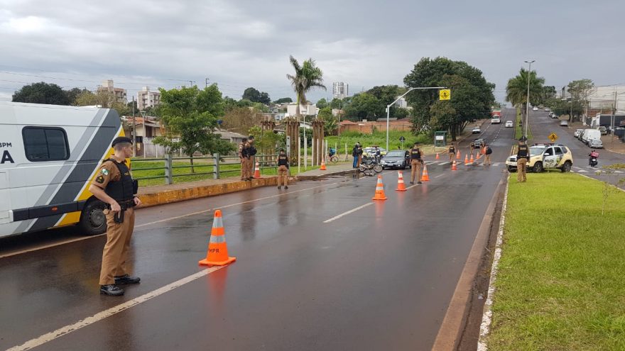 Blitz de trânsito é realizada nas proximidades do Ecopark Oeste