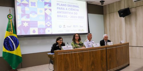 Imagem referente a Governo lança plano nacional para estudos brasileiros na Antártica