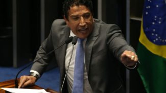 PSol representará contra Magno Malta no Senado e no STF