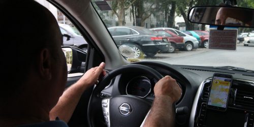 Imagem referente a Moraes nega vínculo trabalhista entre motorista e aplicativo Cabify