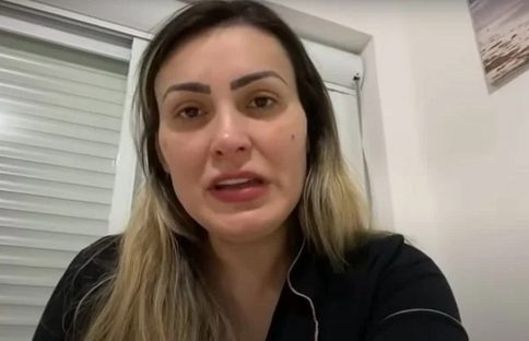 Imagem referente a Andressa Urach anuncia abandono de site de conteúdo adulto e revela que voltou a frequentar igreja evangélica