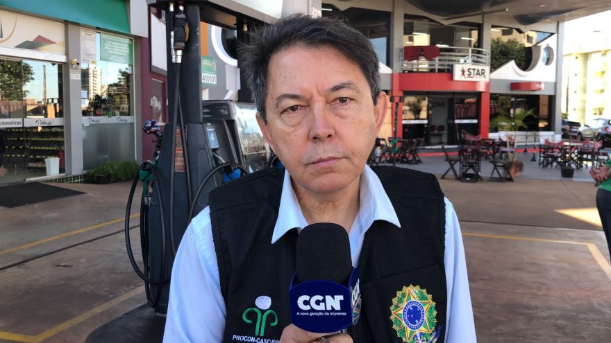 Procon realiza ação de fiscalização nos preços dos combustíveis nos postos de Cascavel
