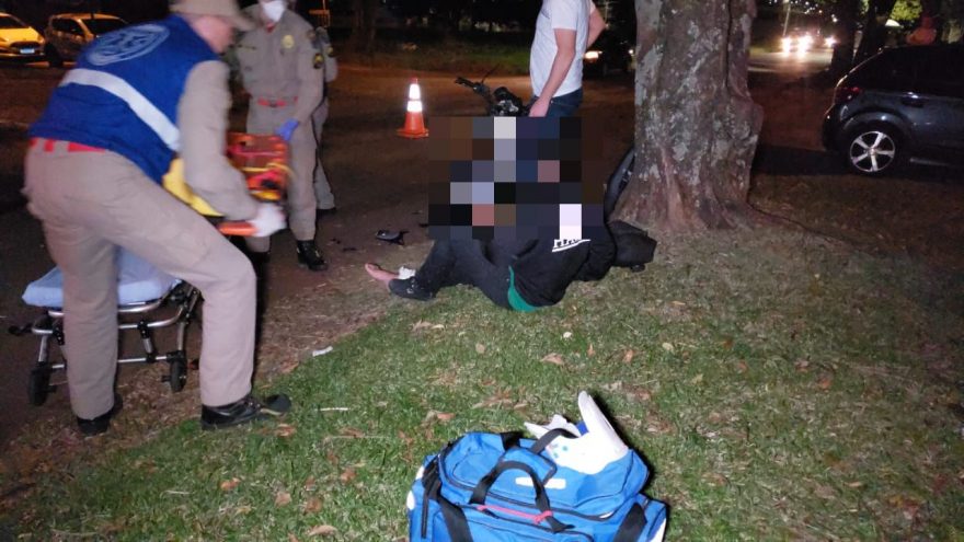Motociclista fica ferido em acidente de trânsito no Canadá