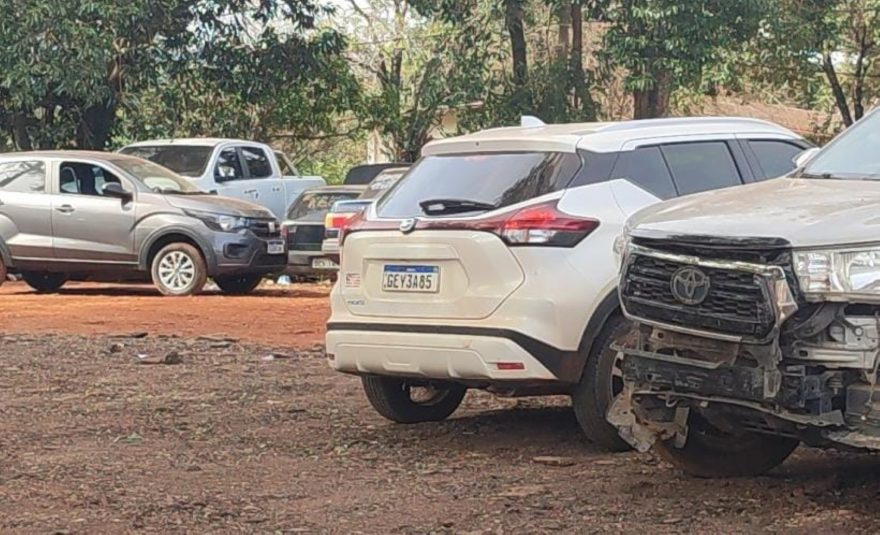 Homem é detido pela PRF na BR-163 dirigindo Nissan Kicks furtado em São Paulo