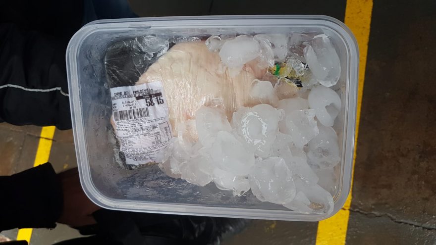 Mulher é detida após furto de fraldinha em supermercado