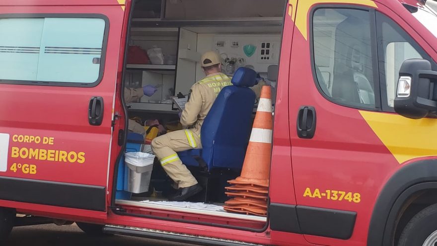Portão cai e deixa homem ferido no Bairro Universitário