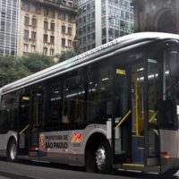 Imagem referente a Ação de motoristas e cobradores atrasa saída de ônibus em São Paulo