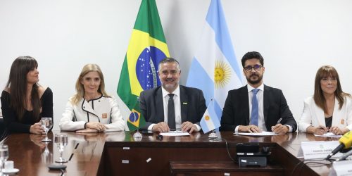 Imagem referente a EBC assina protocolos com empresas de comunicação pública argentinas