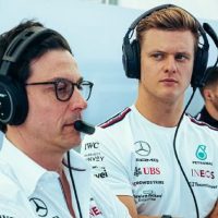 Imagem referente a Mick Schumacher faz 'estreia' na Mercedes com testes no novo carro em Barcelona