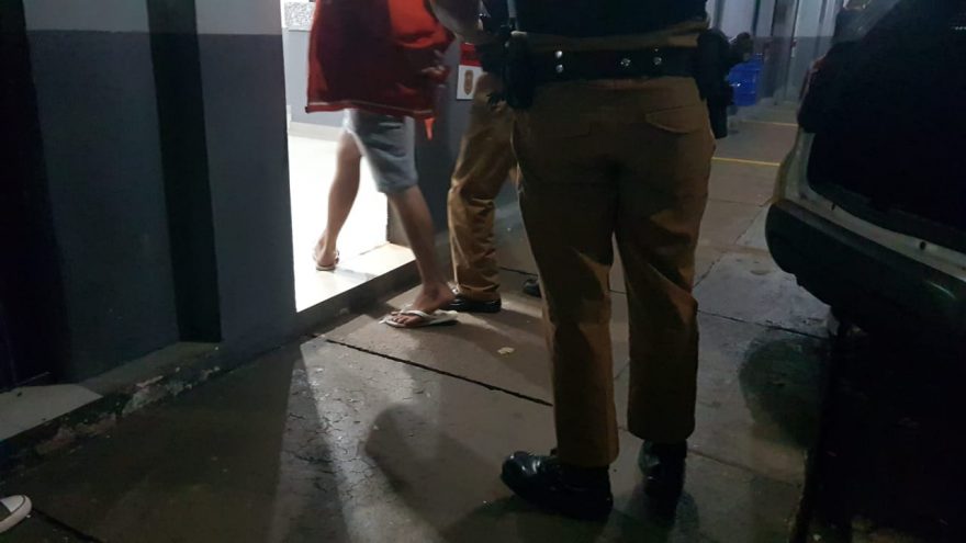 Homem é detido após fugir de abordagem policial de bicicleta no Santa Cruz