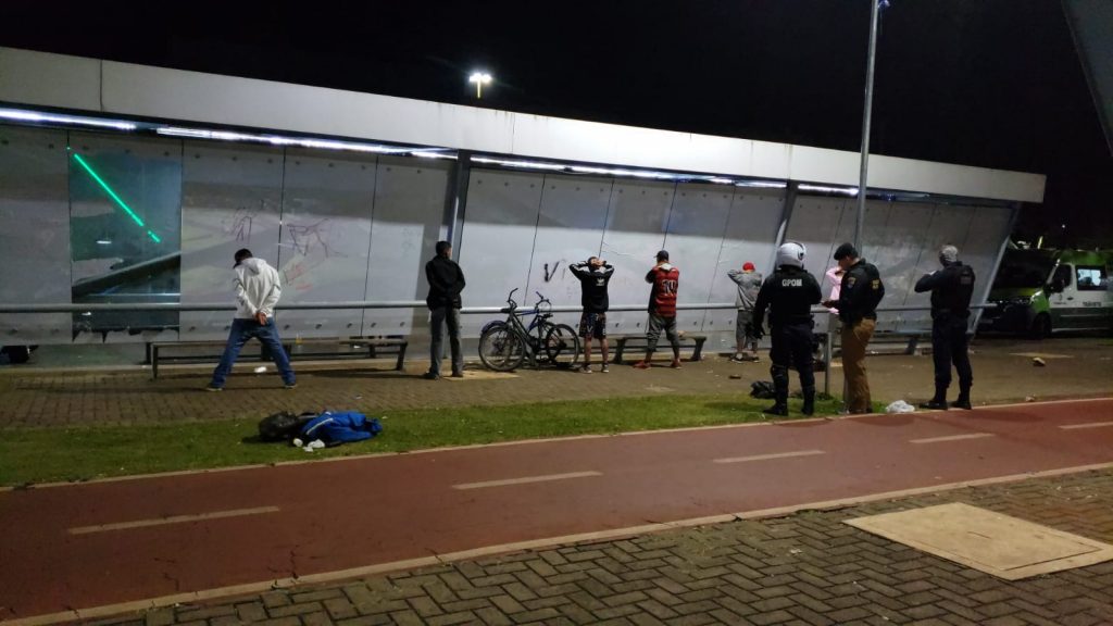 Dois são detidos por desacato durante abordagem da GPOM no centro Dois são detidos por desacato durante abordagem da GPOM no centro
