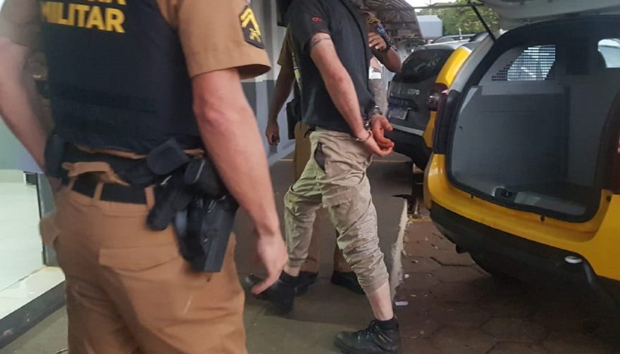 Após receber alta na UPA, homem que resistiu abordagem da PM volta para a Cadeia Pública