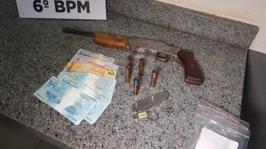 Homem em posse ilegal de arma de fogo é detido pela PM