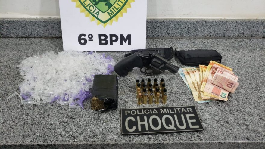 Choque apreende carro, arma de fogo e drogas no Sanga Funda; Homem foi detido