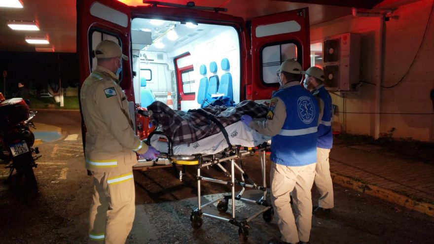 Motociclista fica gravemente ferido após acidente em Juvinópolis
