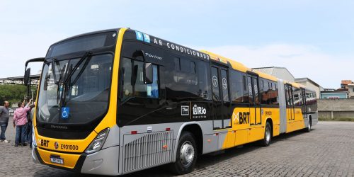 Imagem referente a Programa para baratear carros agora vai priorizar ônibus e caminhões