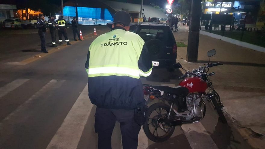 Transitar e GM realizam operação de trânsito no Floresta