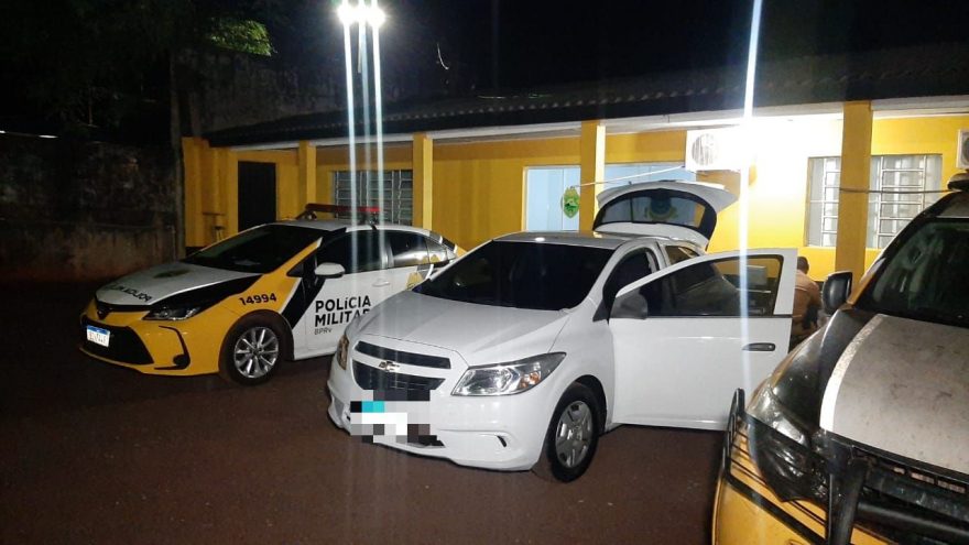 Polícia Rodoviária apreende vinhos, energéticos, cervejas, alfajores e desodorantes em veículo na PR-180