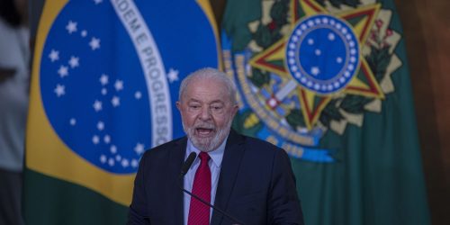 Lula: Farmácia Popular foi ironizado, mas volta com mais força Imagem referente a Lula: Farmácia Popular foi ironizado, mas volta com mais força