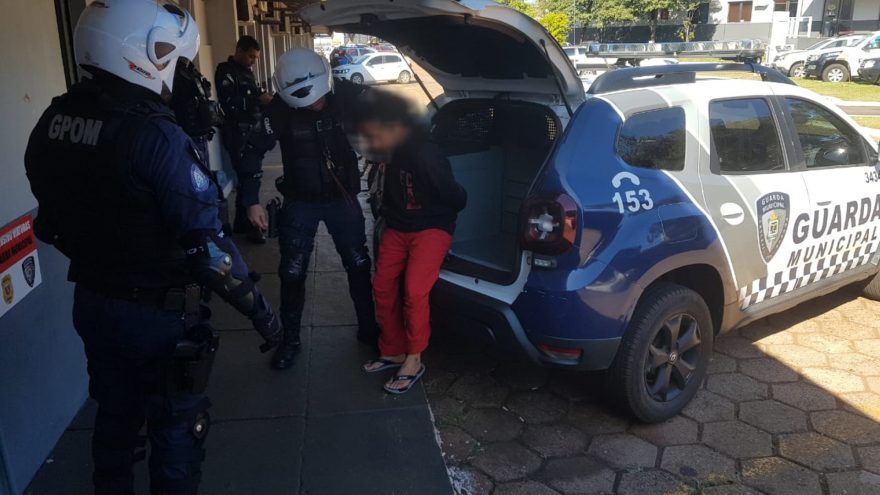 Homem é detido com maconha em ação do GPOM da Guarda Municipal
