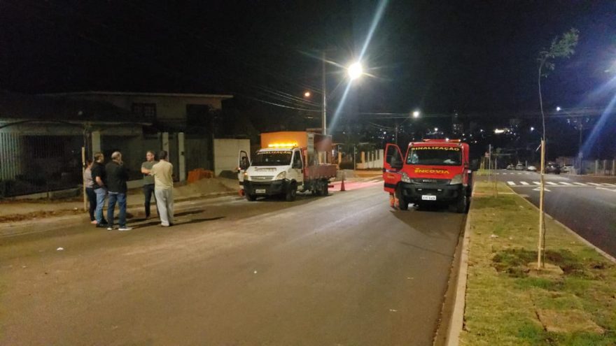 Moradores pedem que localização da ciclofaixa seja reavaliada e impedem término de pintura