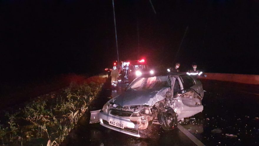 Quatro pessoas ficam feridas em colisão frontal na rodovia BR-163