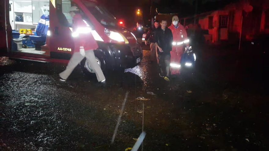 Baleado no braço, jovem é socorrido no Jardim Melissa