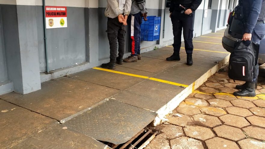 Dupla é detida por furto qualificado no Bairro Florais do Paraná
