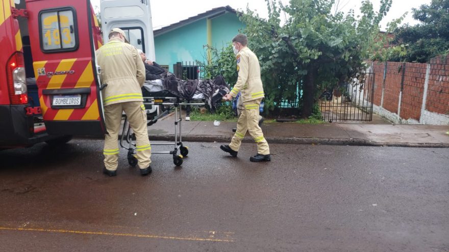 Idosa sofre corte no crânio após queda em residência no Esmeralda