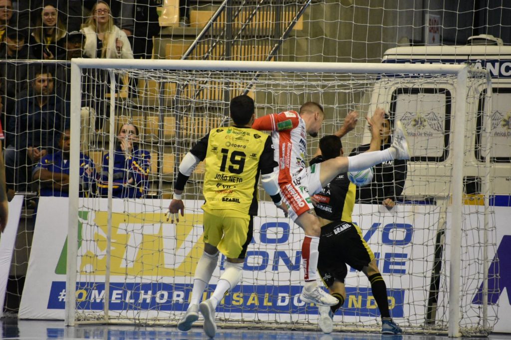 Cascavel Futsal é superado pelo Jaraguá em Santa Catarina