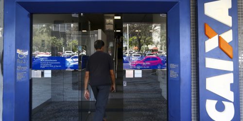 Imagem referente a Caixa libera abono salarial para nascidos em setembro e outubro