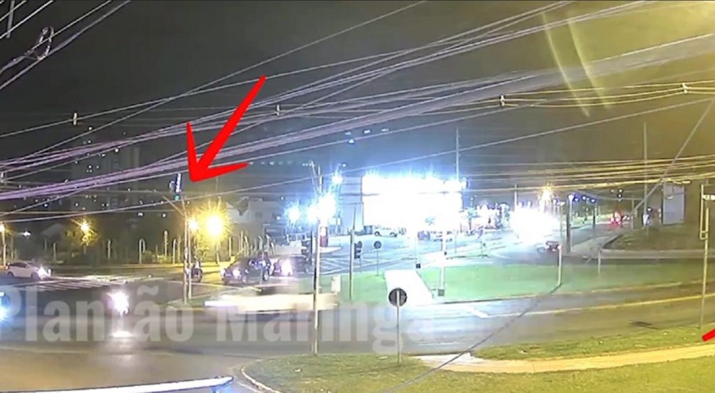 Imagens registram acidente que amputou e matou motociclista em Maringá Imagens registram acidente que amputou e matou motociclista em Maringá