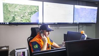 Temporal deixa telefone da Defesa Civil inoperante; Saiba como pedir ajuda em caso de urgência Temporal deixa telefone da Defesa Civil inoperante; Saiba como pedir ajuda em caso de urgência