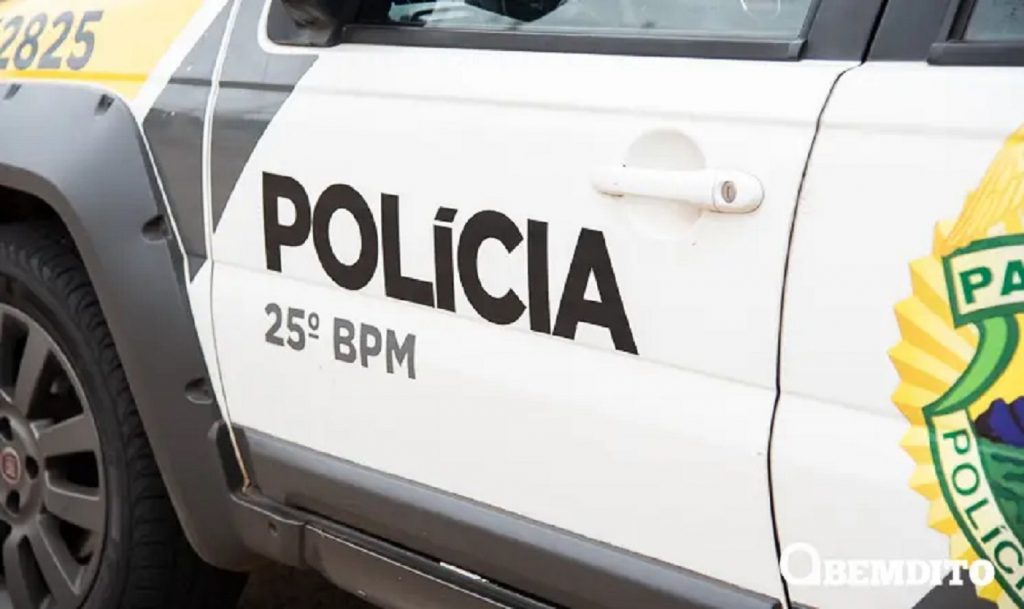 Homem deixa moto estacionada com capacete e chave na ignição e veículo é furtado, em Umuarama