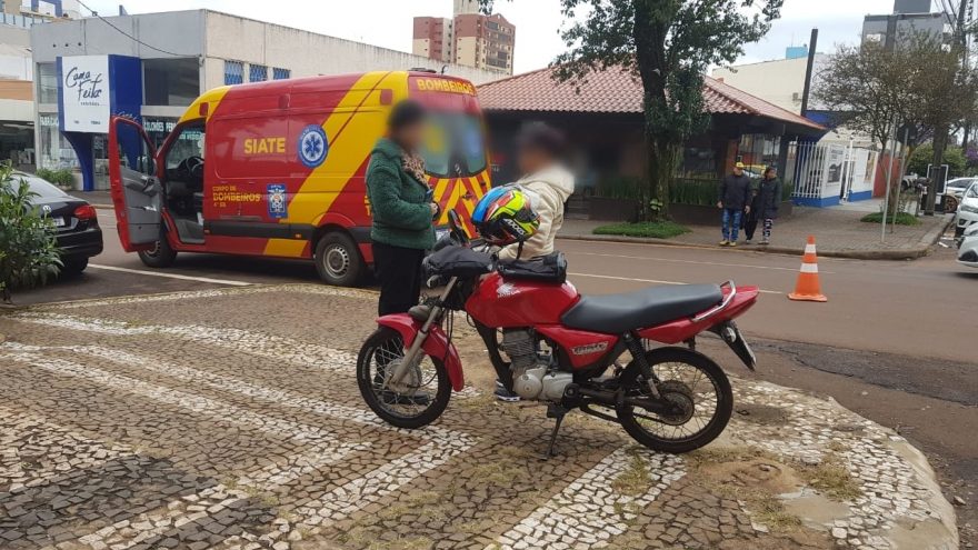 Motociclista fica ferido em acidente de trânsito no Centro