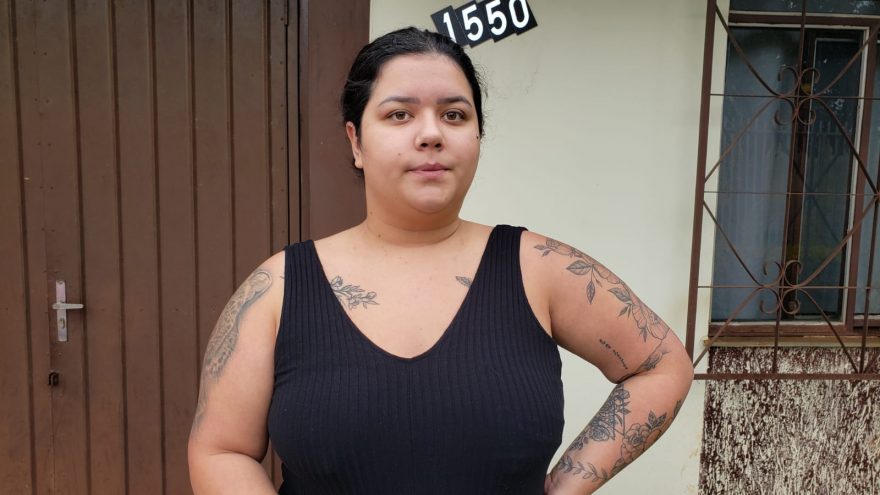 “Justiça”, desabafa mulher que teve a gata da família morta envenenada