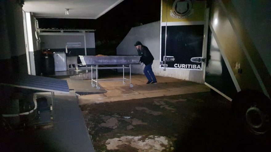 Corpo de Marcos Verneque, morto em Santa Tereza do Oeste, chega ao IML