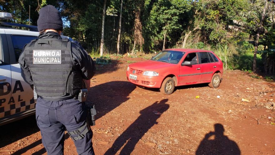 Guarda Municipal recupera veículo Gol que havia sido furtado