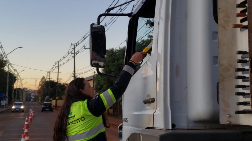 Transitar, Polícia Militar e Guarda Municipal realizam operação conjunta no Universitário