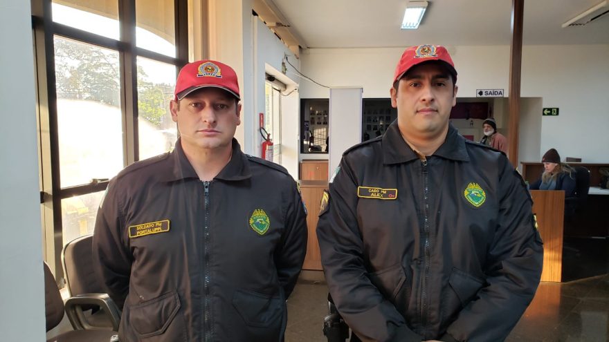 Heróis: Policiais rodoviários que salvaram criança na PR-180 são homenageados na Câmara