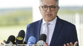 Padilha diz que Ministério da Saúde não será negociado