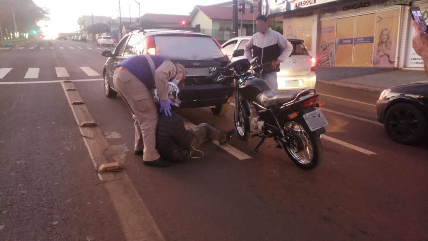 Motociclista fica ferido em acidente na Av. Barão do Rio Branco
