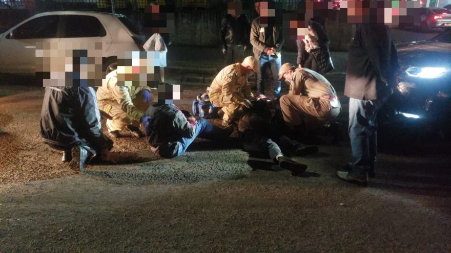 Motociclista sofre fratura em fêmur ao se envolver em acidente com Land Rover no Centro