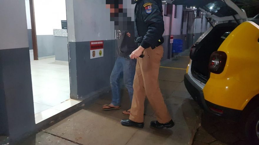 Homem é detido por descumprimento de medida protetiva no Santa Felicidade