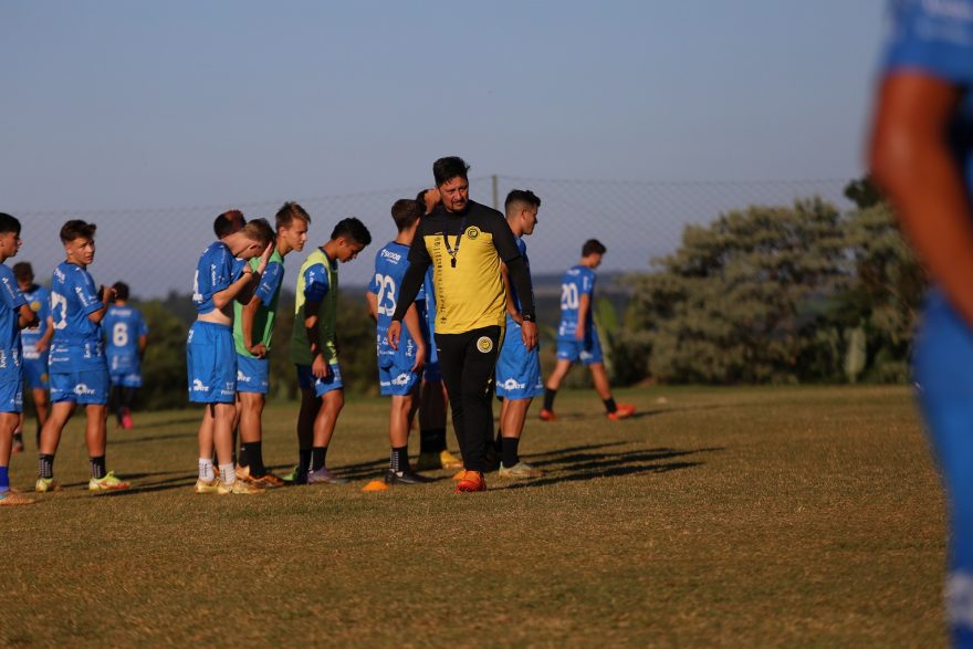 Treinadores avaliam classificação das equipes da base no Campeonato Paranaense