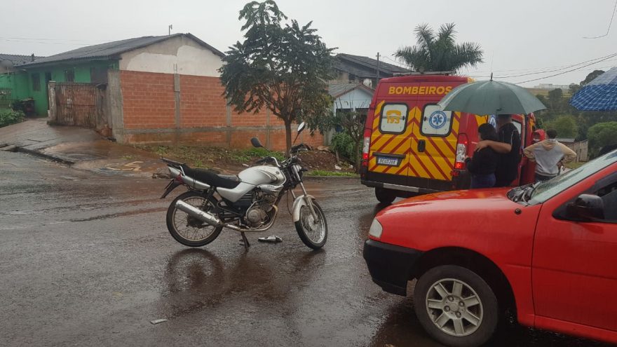 Jovem, de 21 anos, fica ferida em acidente no Bairro Interlagos