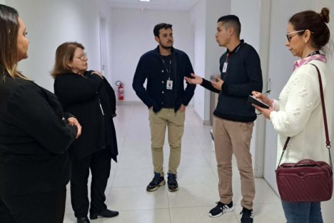 Equipe do Estado vistoria hospitais para fiscalizar qualidade do atendimento a servidores