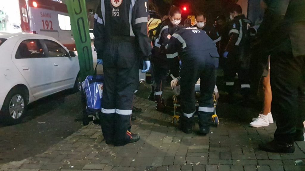 Jovem recebe suporte avançado do Samu após ter crises convulsivas na balada